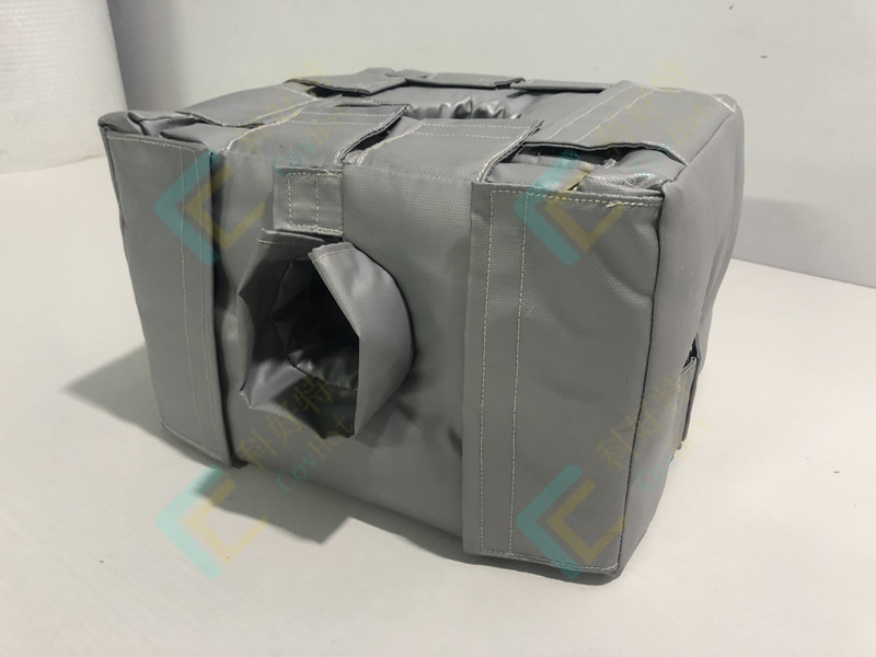 可拆卸式<a href=http://www.siweitape.com.cn/e/tags/?tagname=%E4%BF%9D%E6%B8%A9%E5%A5%97 target=_blank class=infotextkey>保溫套</a>