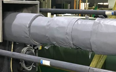 注塑機<a href=http://www.siweitape.com.cn/e/tags/?tagname=%E4%BF%9D%E6%B8%A9%E8%A1%A3 target=_blank class=infotextkey>保溫衣</a>的好處